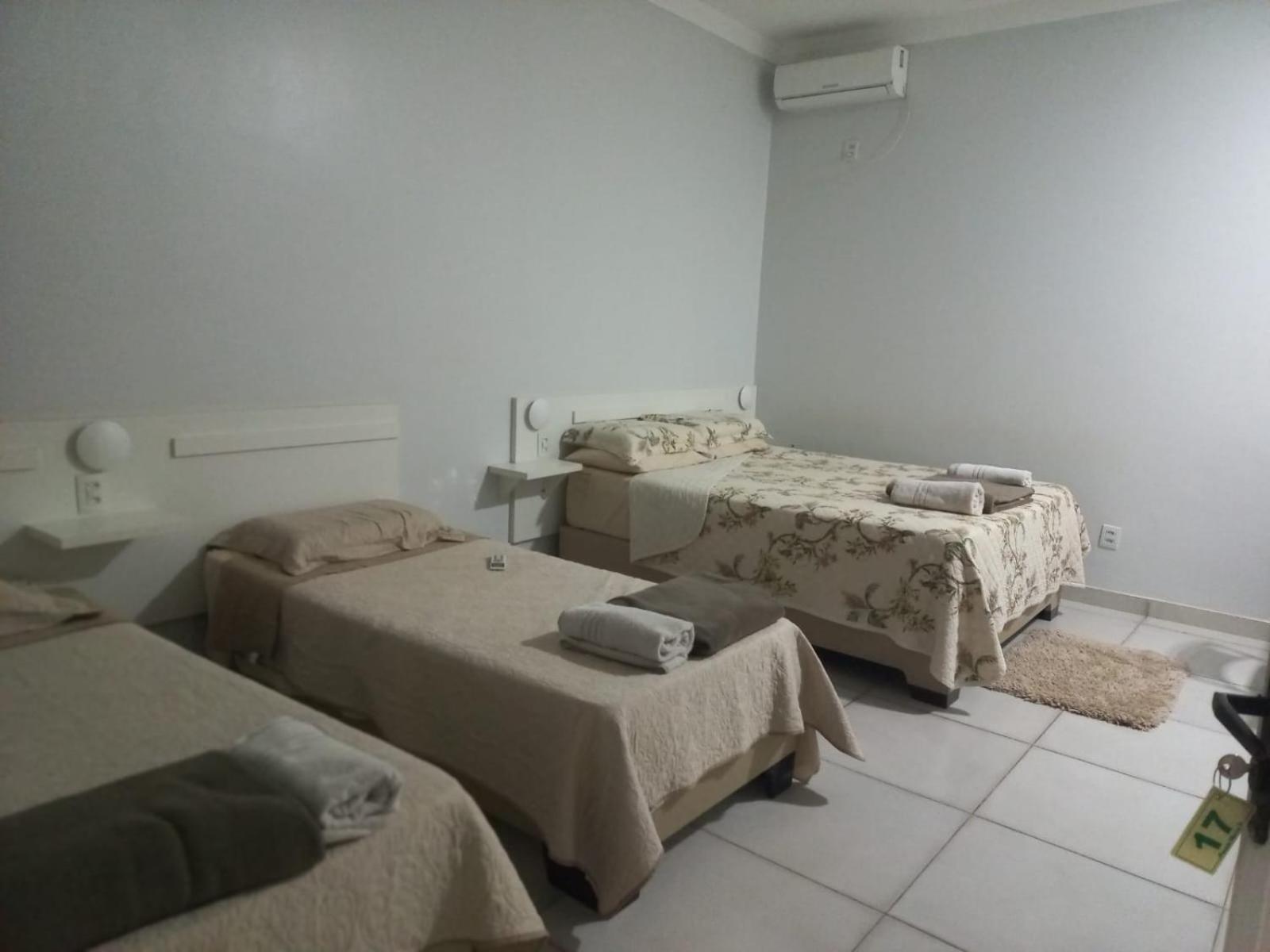 Hotel Pousada Marra Catalao Bagian luar foto